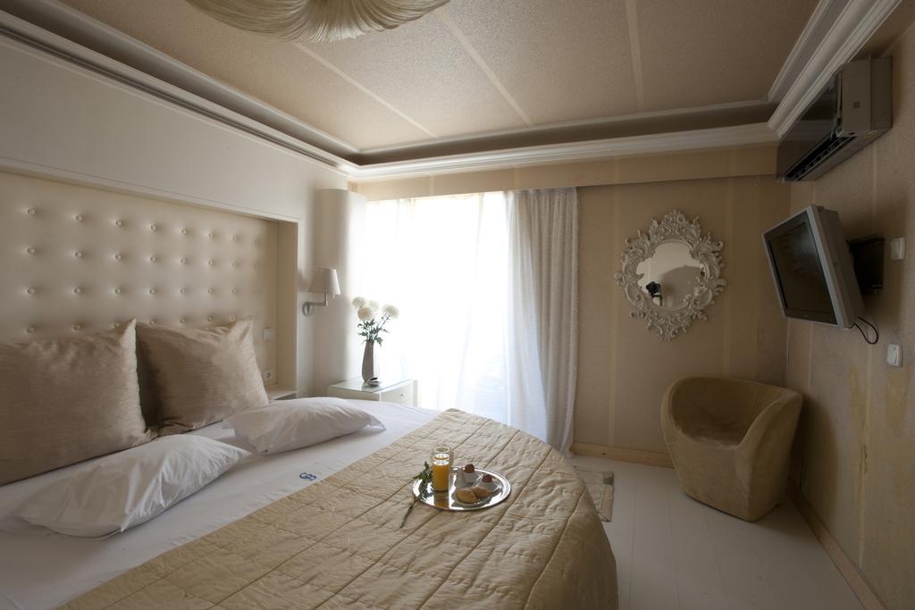 אתונה The Crystal Blue Hotel מראה חיצוני תמונה