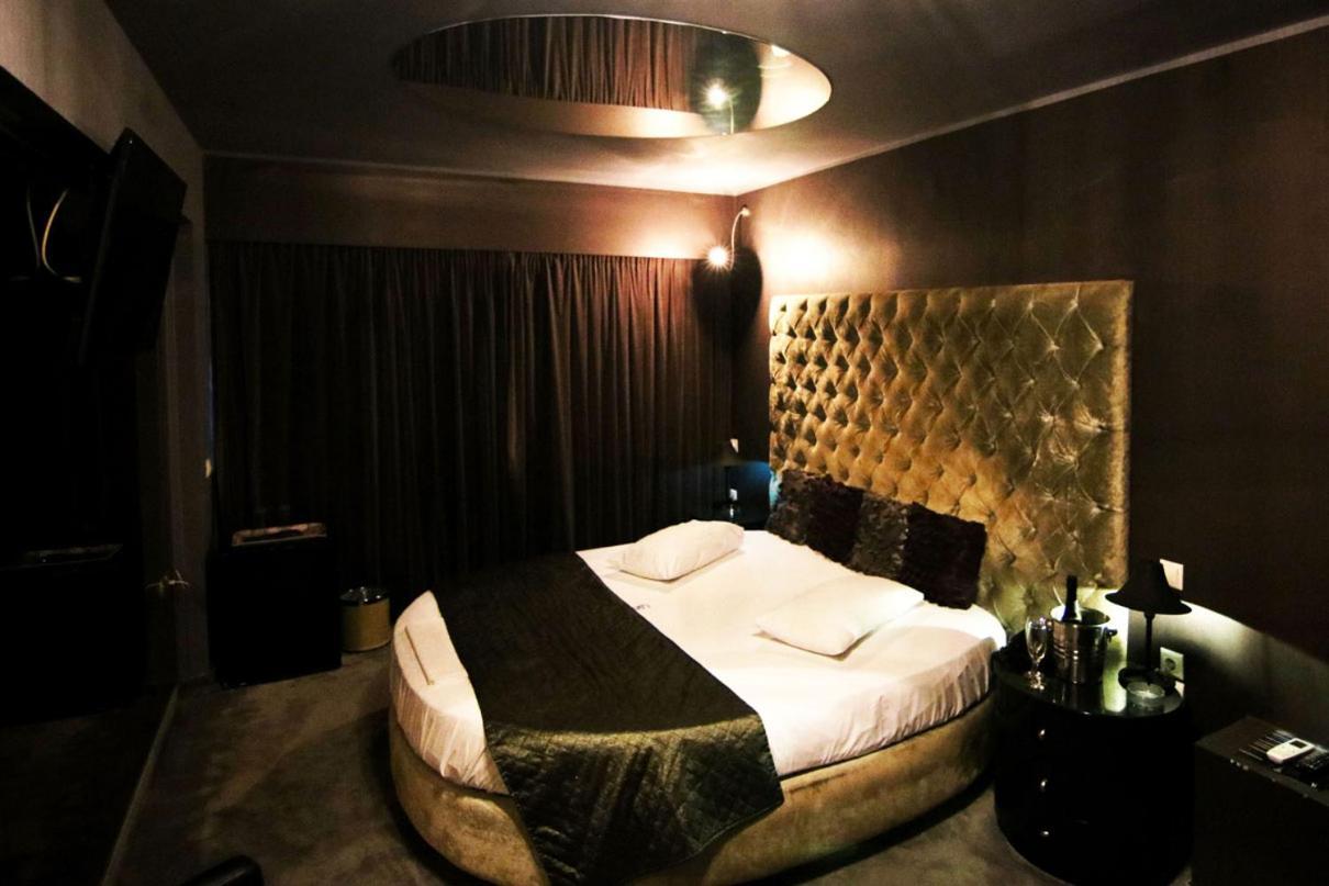 אתונה The Crystal Blue Hotel מראה חיצוני תמונה